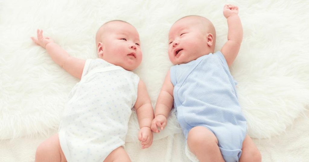 Signs of Having Twins at 5 Weeks