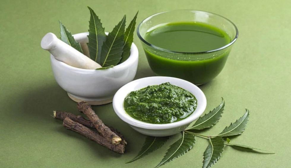 The Incredible Skin Benefits of Neem Juice