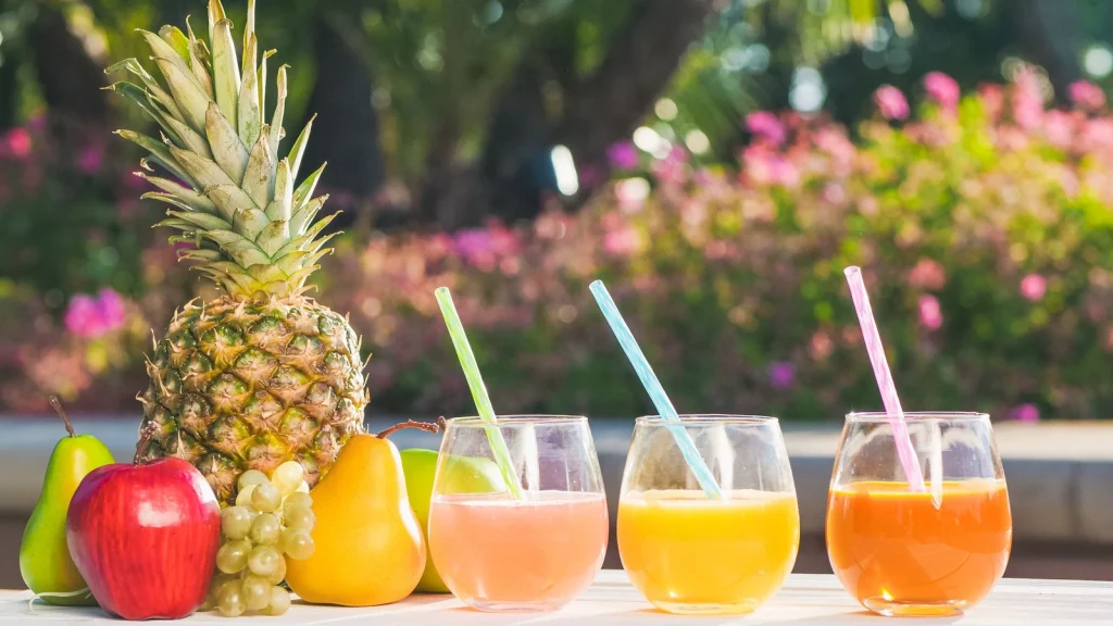 5 Best Drinks to Beat Summer Heat