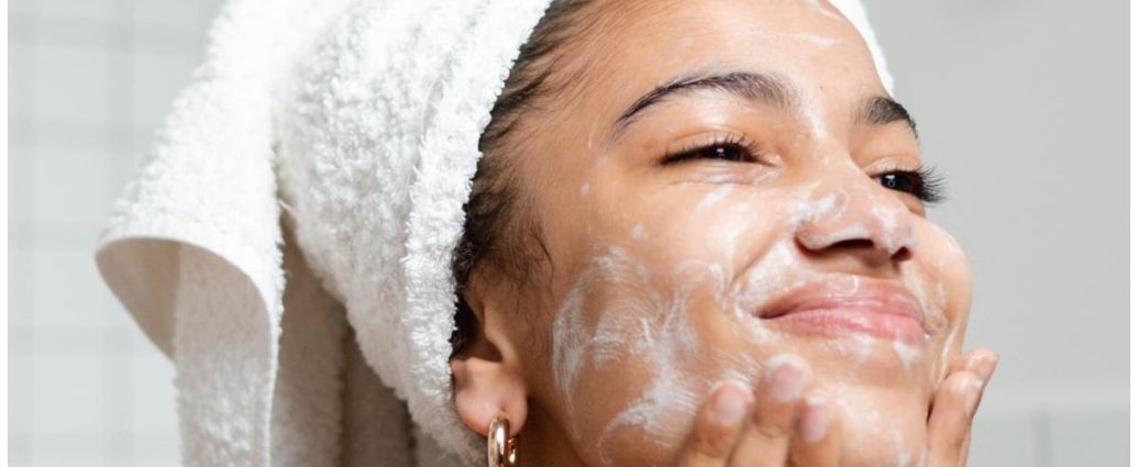 5 Effective Natural Skincare Remedies for Glowing Skin