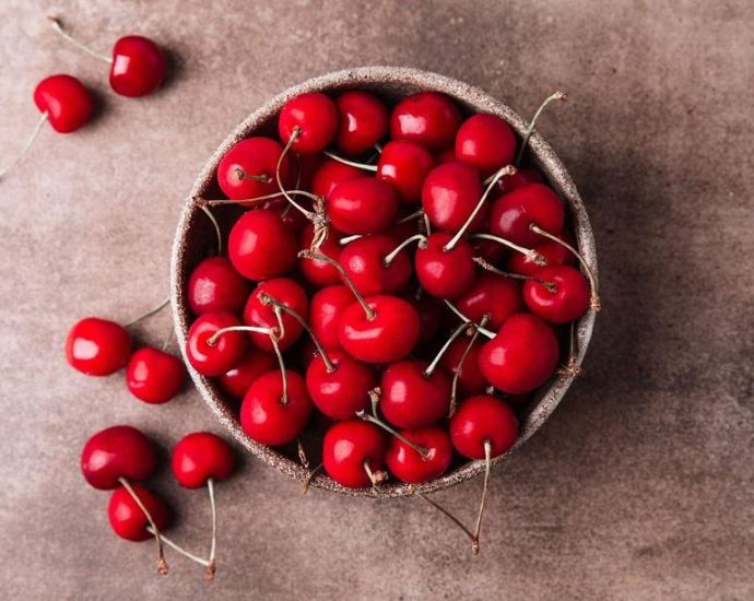 Cherries Properties and Benefits