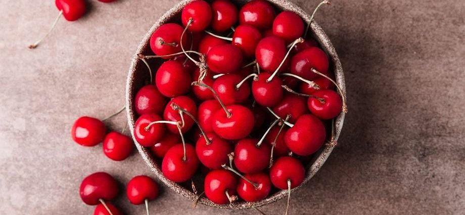 Cherries Properties and Benefits