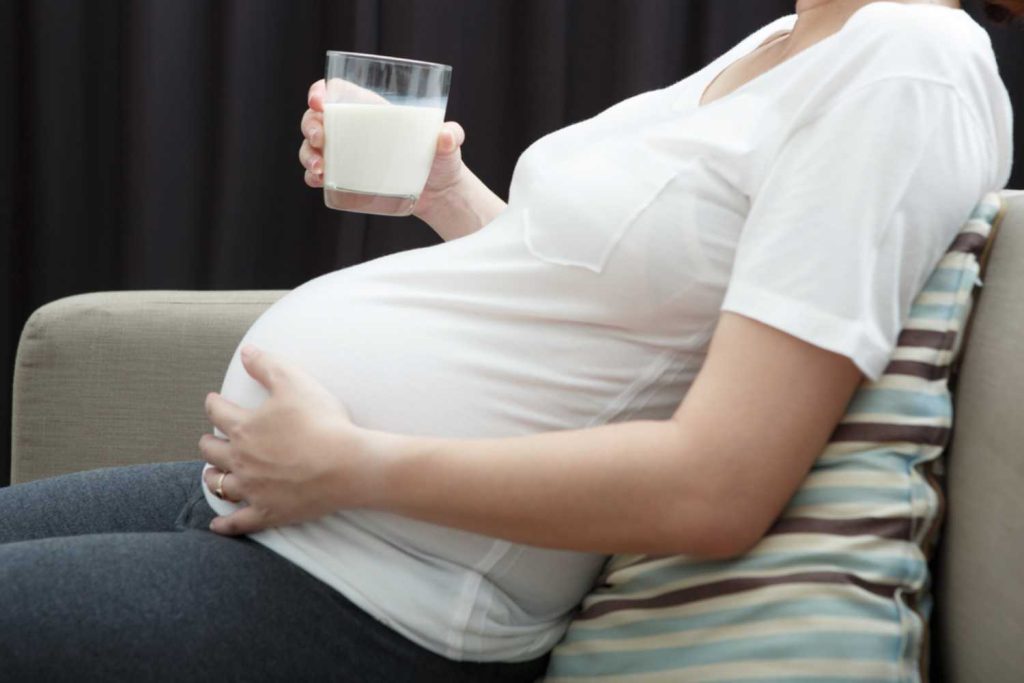 The Essential Benefits of Drinking Milk During Pregnancy