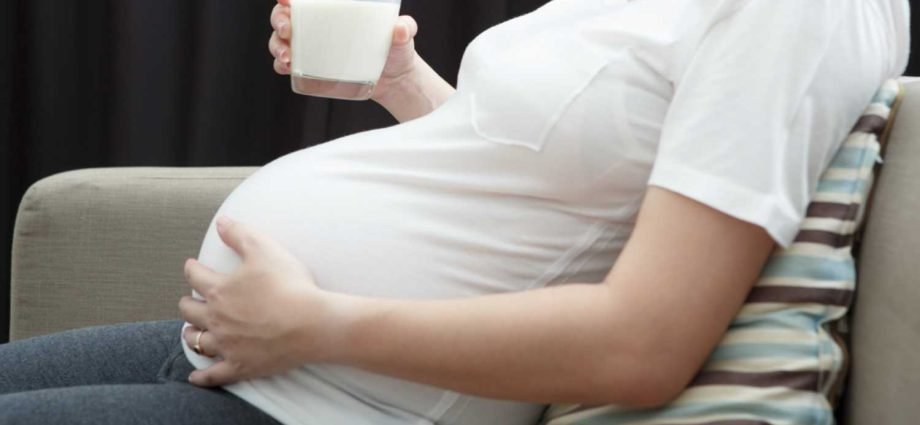 The Essential Benefits of Drinking Milk During Pregnancy