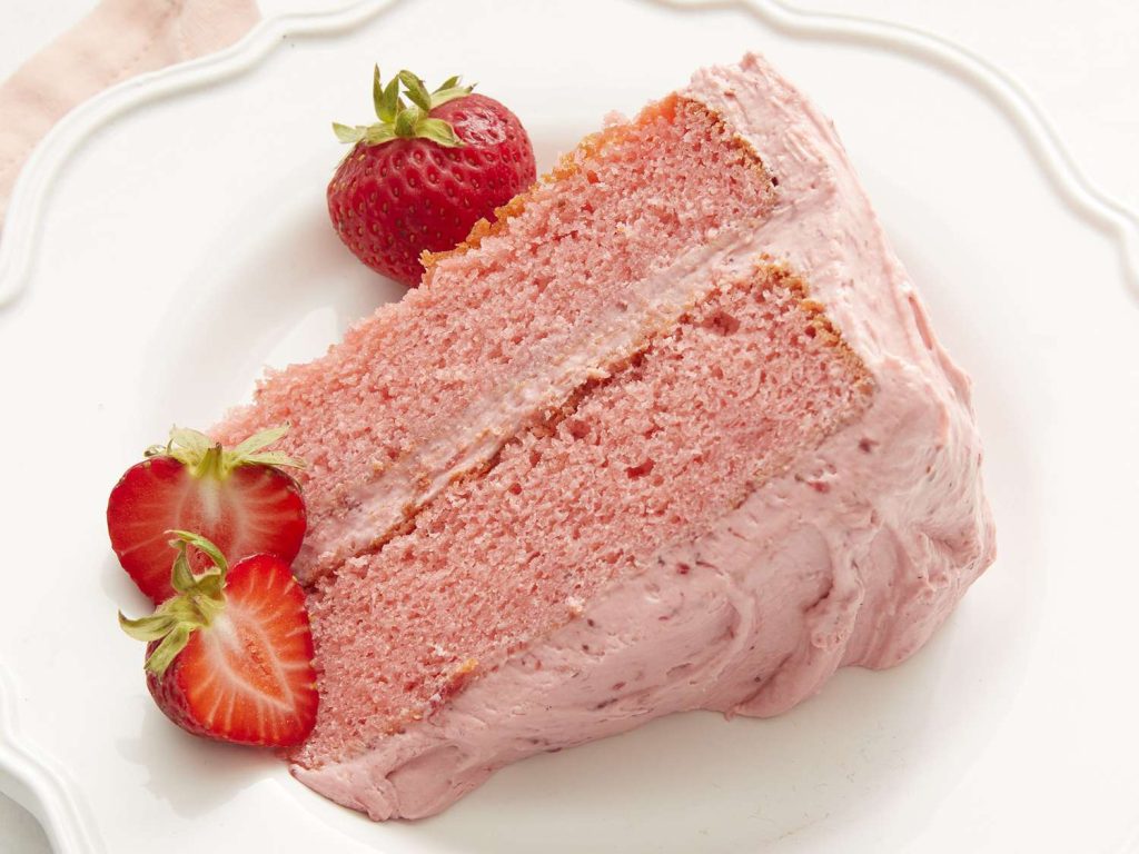 Strawberry Cake Recipe With Sugar-Free Cream