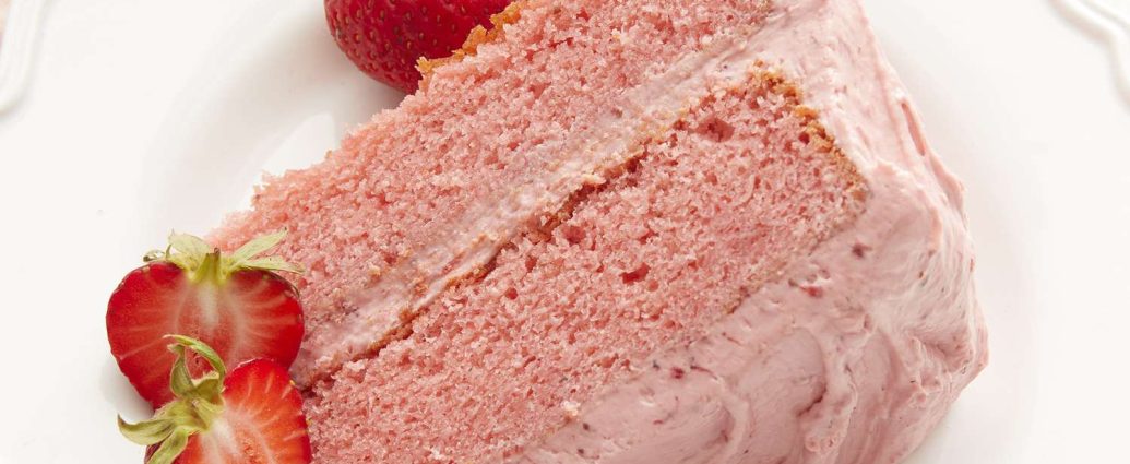 Strawberry Cake Recipe With Sugar-Free Cream