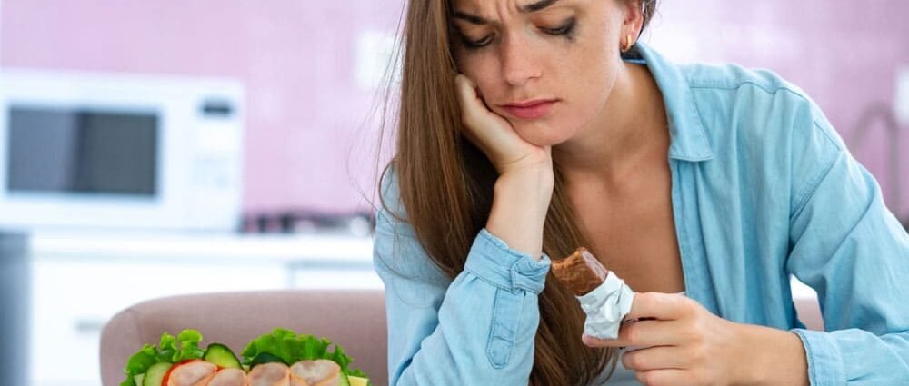 8 Tips to Ease Emotional Hunger and Feel More Vital