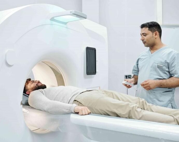 What is a PET scan and what is it for