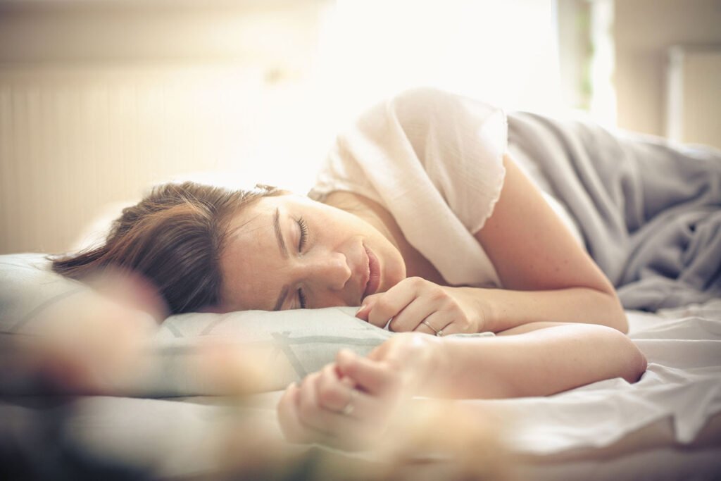 These are the problems your body can suffer if you go to bed late