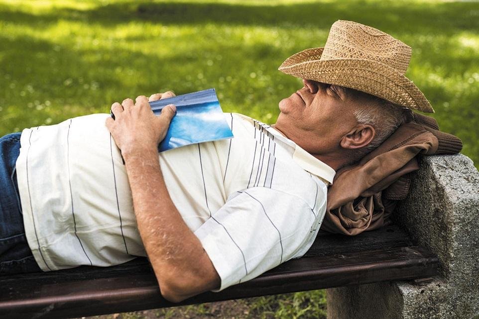 Sleeping too much or too little isn't good for your heart