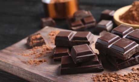 Is it possible to lose weight by eating chocolate