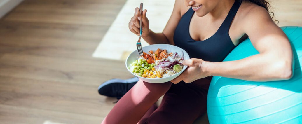 When is it better to take carbs - before or after training