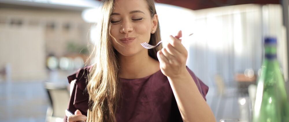 How does diet influence womens mental health