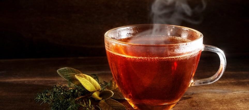 Red tea or green tea - Which is better for weight loss
