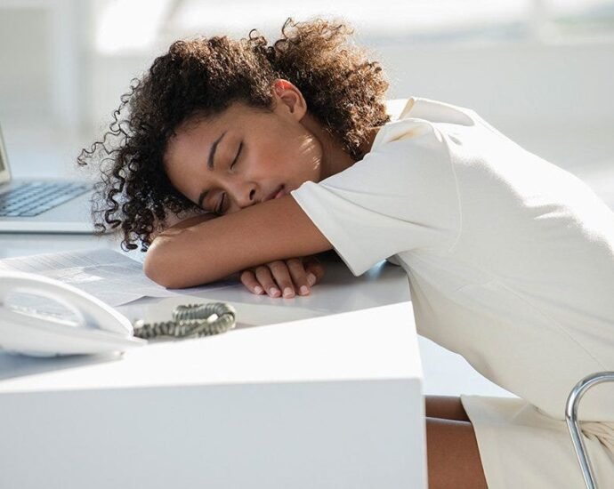 6 Ways Sleep Can Assist You in Losing Weight