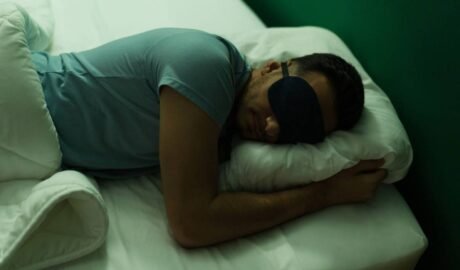 Why Sleeping in Total Darkness Is the Nighttime Therapy Your Heart Needs